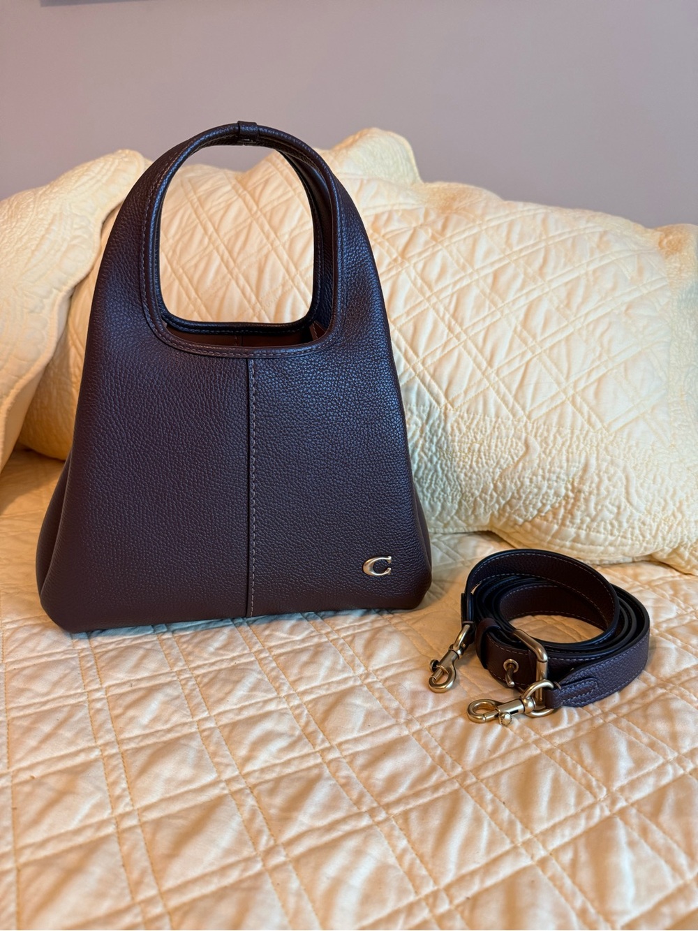 Coach Lana 23 in Maple/Brass
